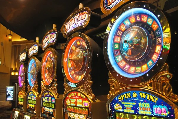 Free Play account interface on sunbet303 mobile showing available demo games and promotional credit balance